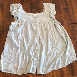 Flowy romantic tank top in light sage green